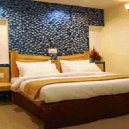 Hotel Abhay Palace Ghaziabad Εξωτερικό φωτογραφία