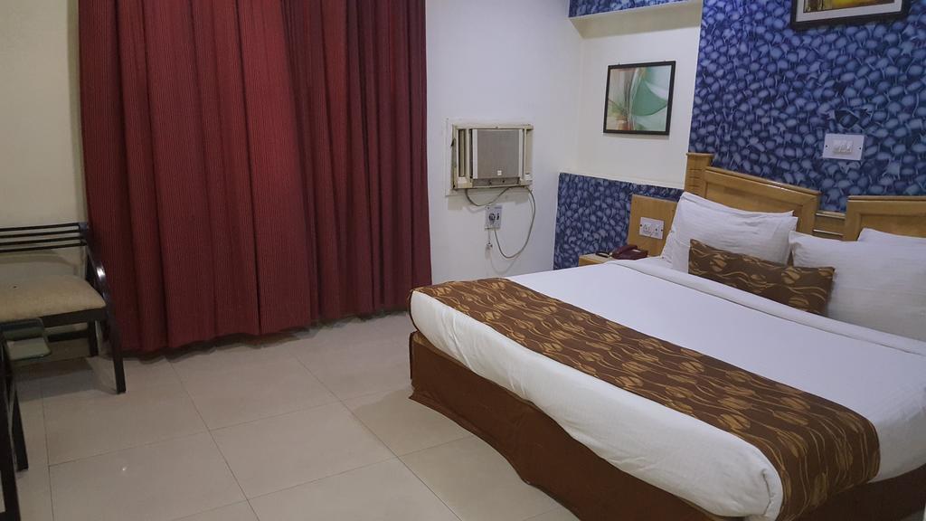 Hotel Abhay Palace Ghaziabad Εξωτερικό φωτογραφία