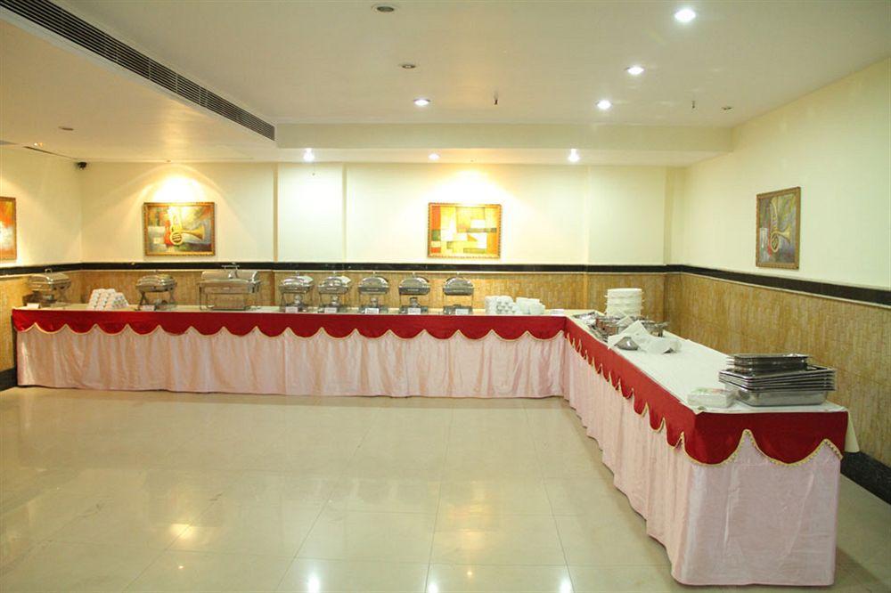 Hotel Abhay Palace Ghaziabad Εξωτερικό φωτογραφία